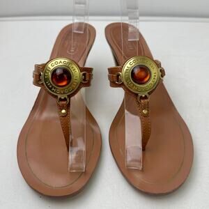Vintage Coach Leather Kitten Heel Thong Sandal with Amber Medallion Women's Sz 9